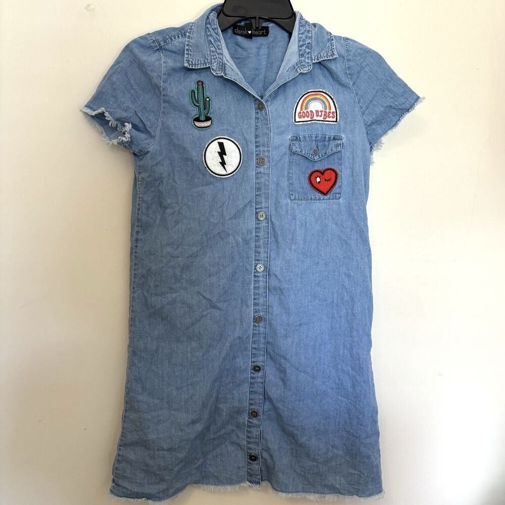 Derek Heart Women’s Blue Denim Shirt Dress Button Embroidered Patches 90s Vibe
